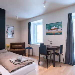 https://hitrental-central-station-apartment.hotelsbaselswitzerland.com